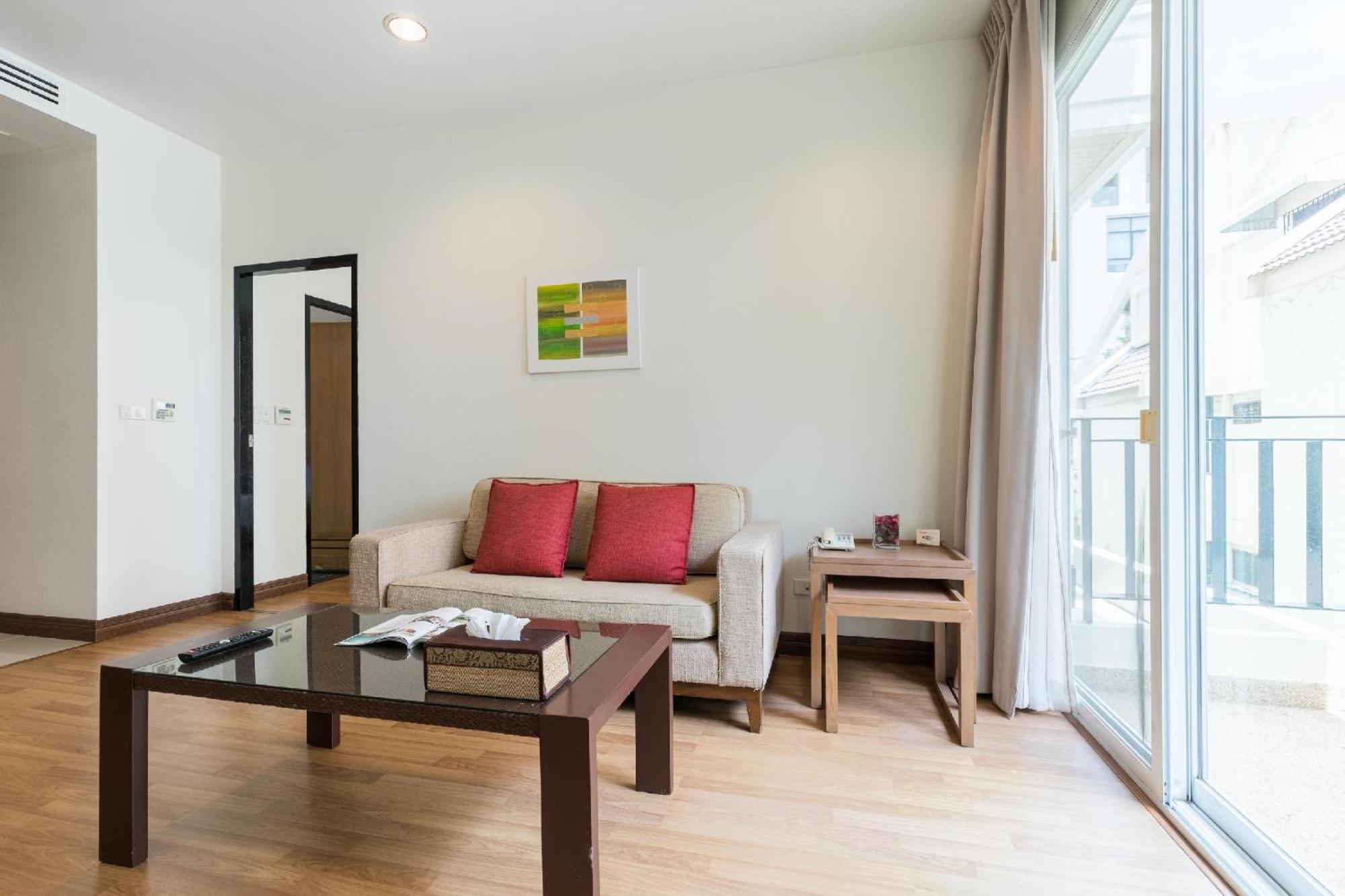 Bangkok Patio Bts Sanam Pao Aparthotel Exterior photo