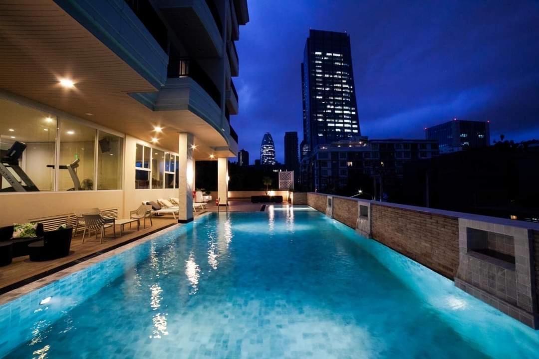 Bangkok Patio Bts Sanam Pao Aparthotel Exterior photo