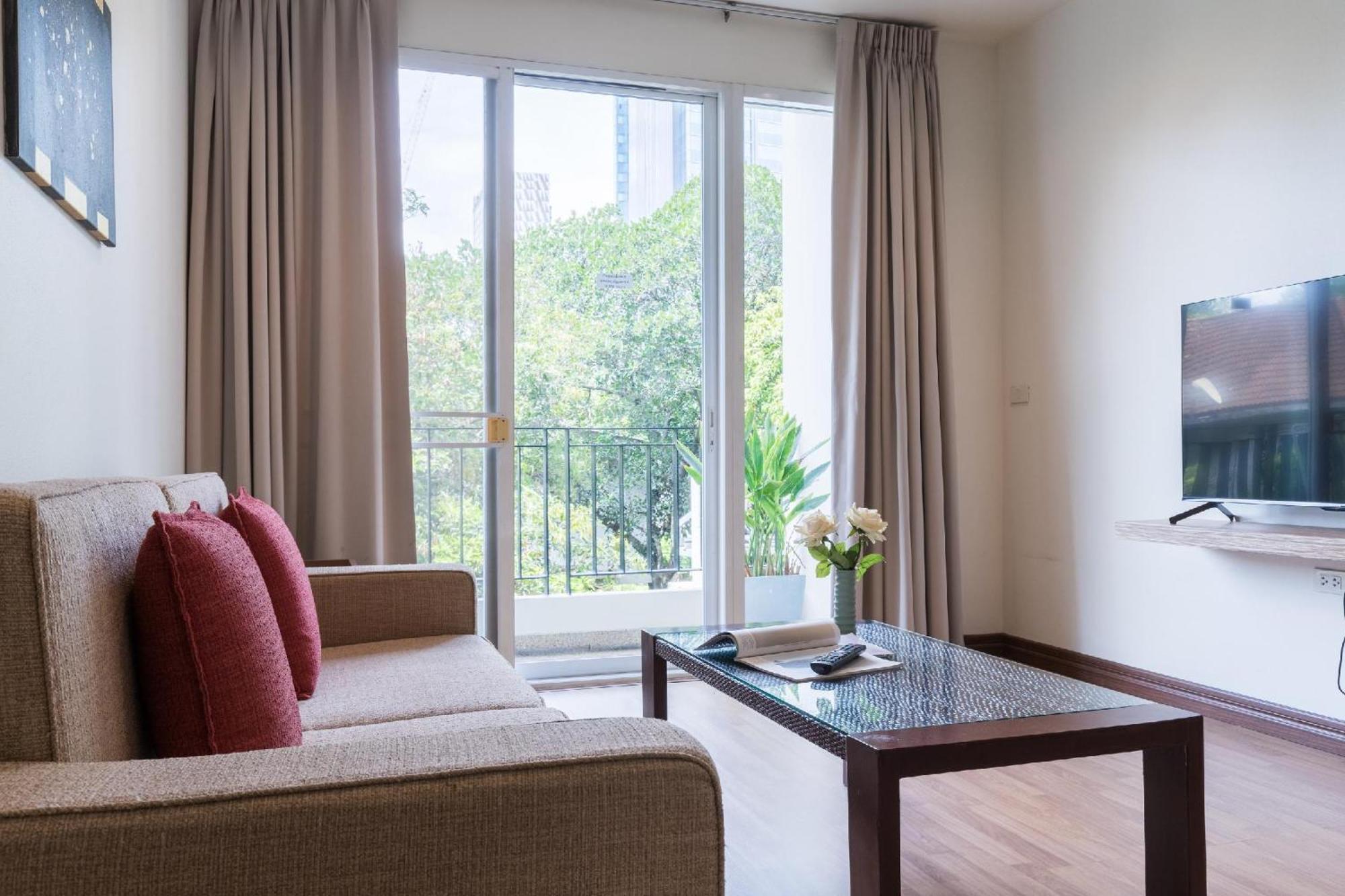 Bangkok Patio Bts Sanam Pao Aparthotel Exterior photo