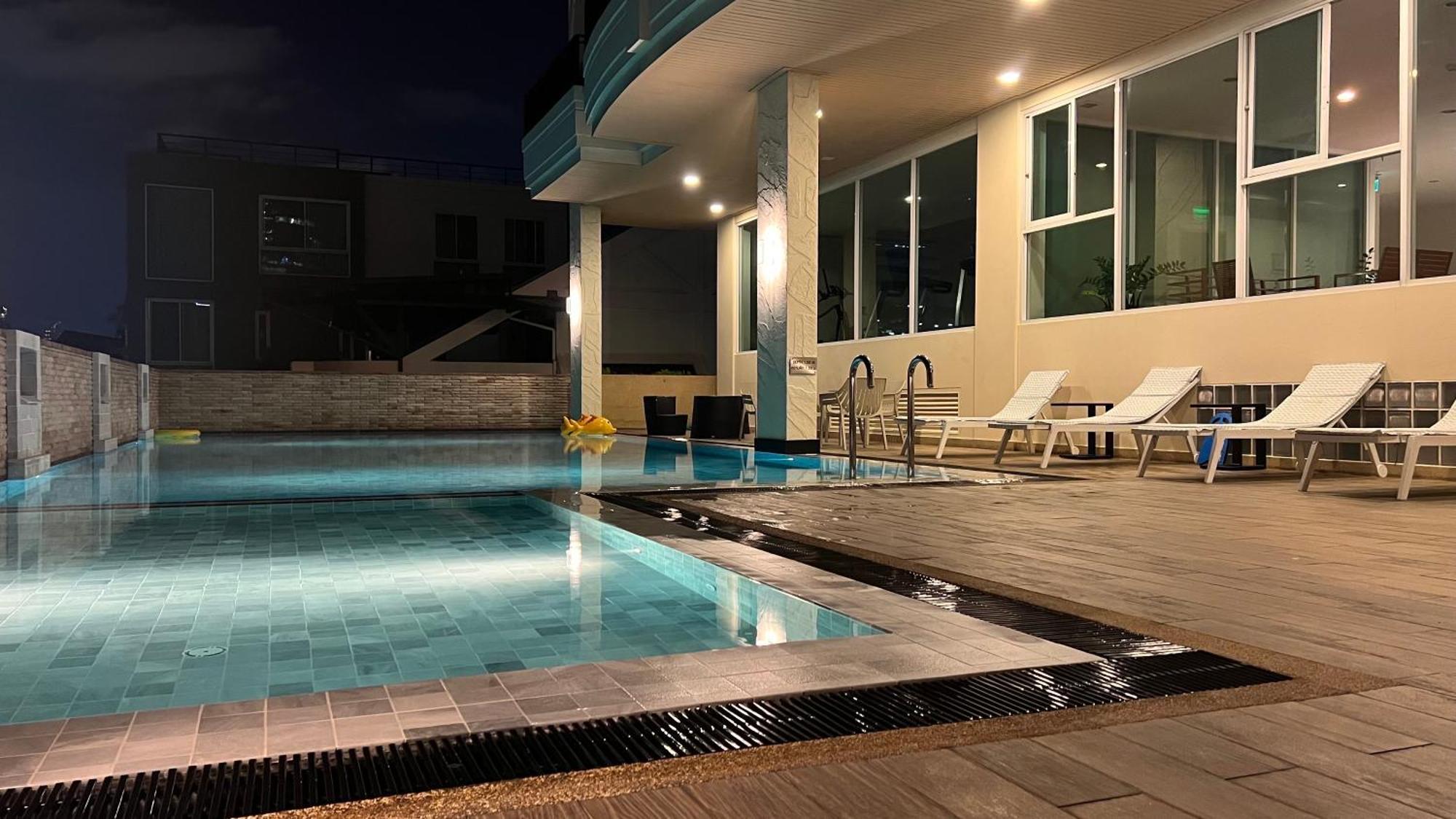 Bangkok Patio Bts Sanam Pao Aparthotel Exterior photo