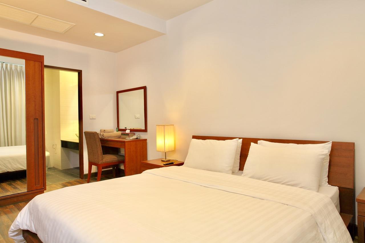 Bangkok Patio Bts Sanam Pao Aparthotel Exterior photo